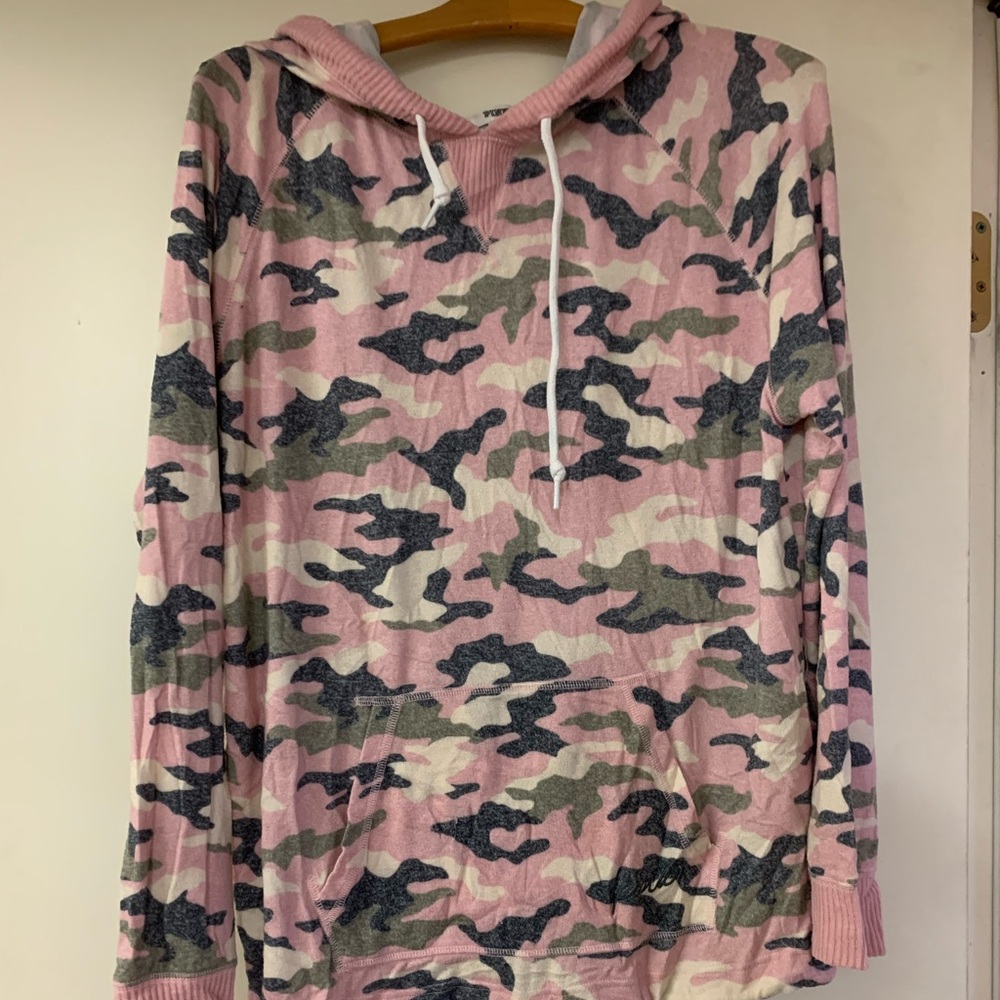 Pink hooded pullover